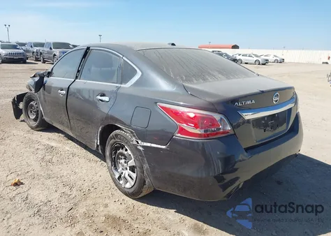 2015 Nissan Altima 2.5 S z USA, uszkodzony, nr VIN 1N4AL3AP1FN881608